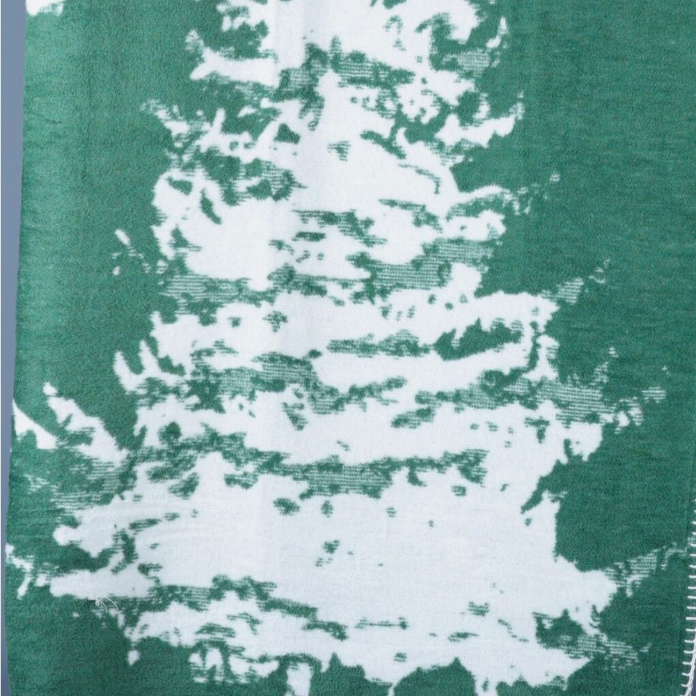 New Pad Concepts Fraiser Fir Throw Blanket